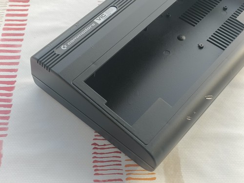 Commodore VIC20, Case Nero (RAL9005) - Imagen 4 de 6
