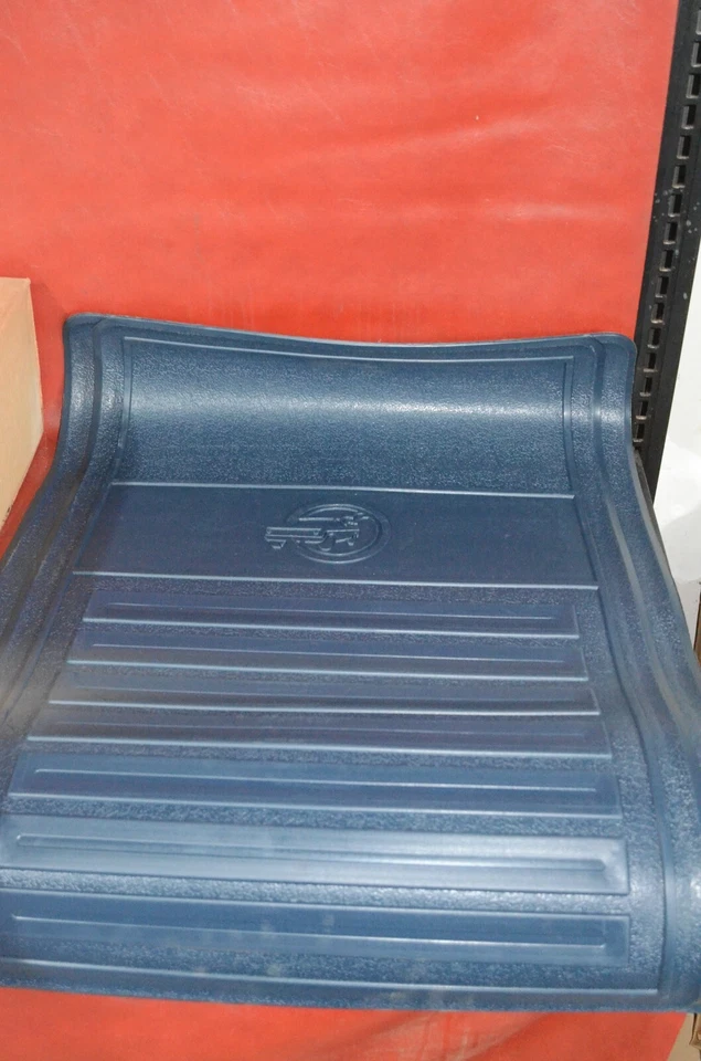 Juego de alfombrillas de goma accesorios para camioneta Dodge 1972-93 azul Mopar 4186373 NOS de colección Foto 4 de 4