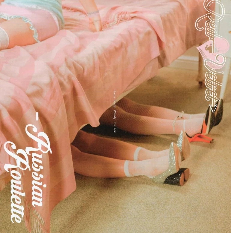 【セット出品‼️希少レア‼️】RedVelvetレドベル ロシルレ カードセット Red Velvet 레드벨벳 '러시안 룰렛 (Russian Roulette)' MV
