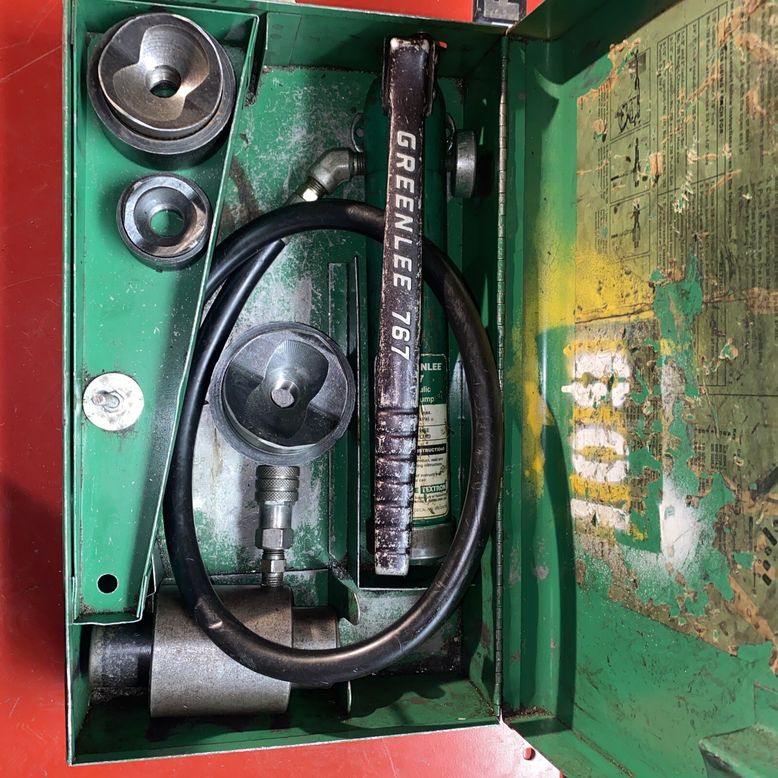 Greenlee 767 Hydraulic Knockout Set W/ 767 Pump And 3 Dies eBay