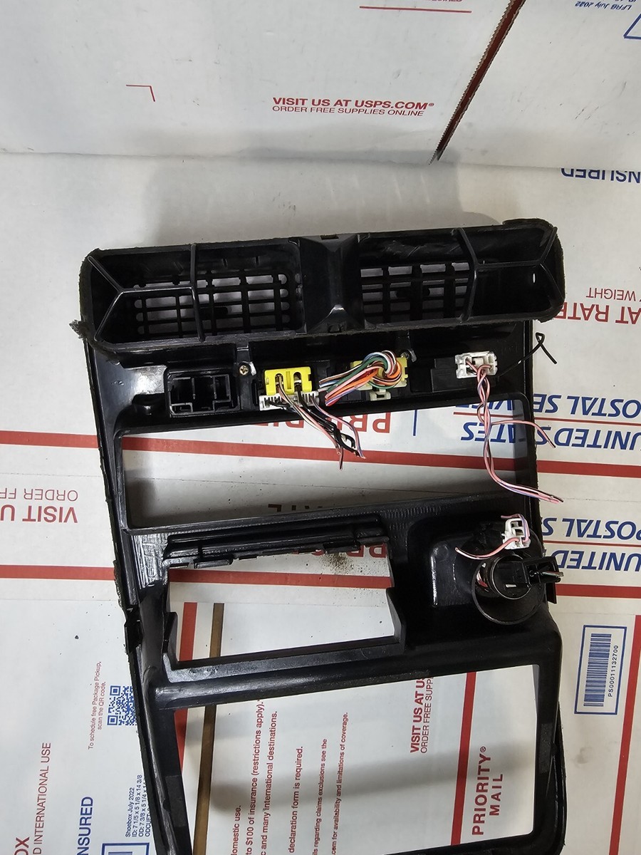 1993-1997 Nissan D21 Hardbody Pickup Pathfinder Radio Bezel Dash