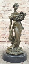 Classico Art Deco Bronzo Scultura Di Donna Con Fiore Basket Originale Milo Sale