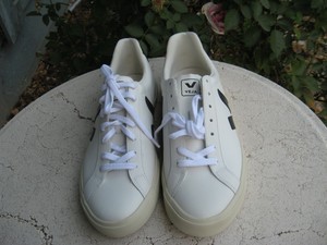 veja size 42