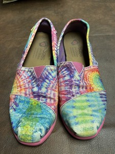 skechers tie dye bobs
