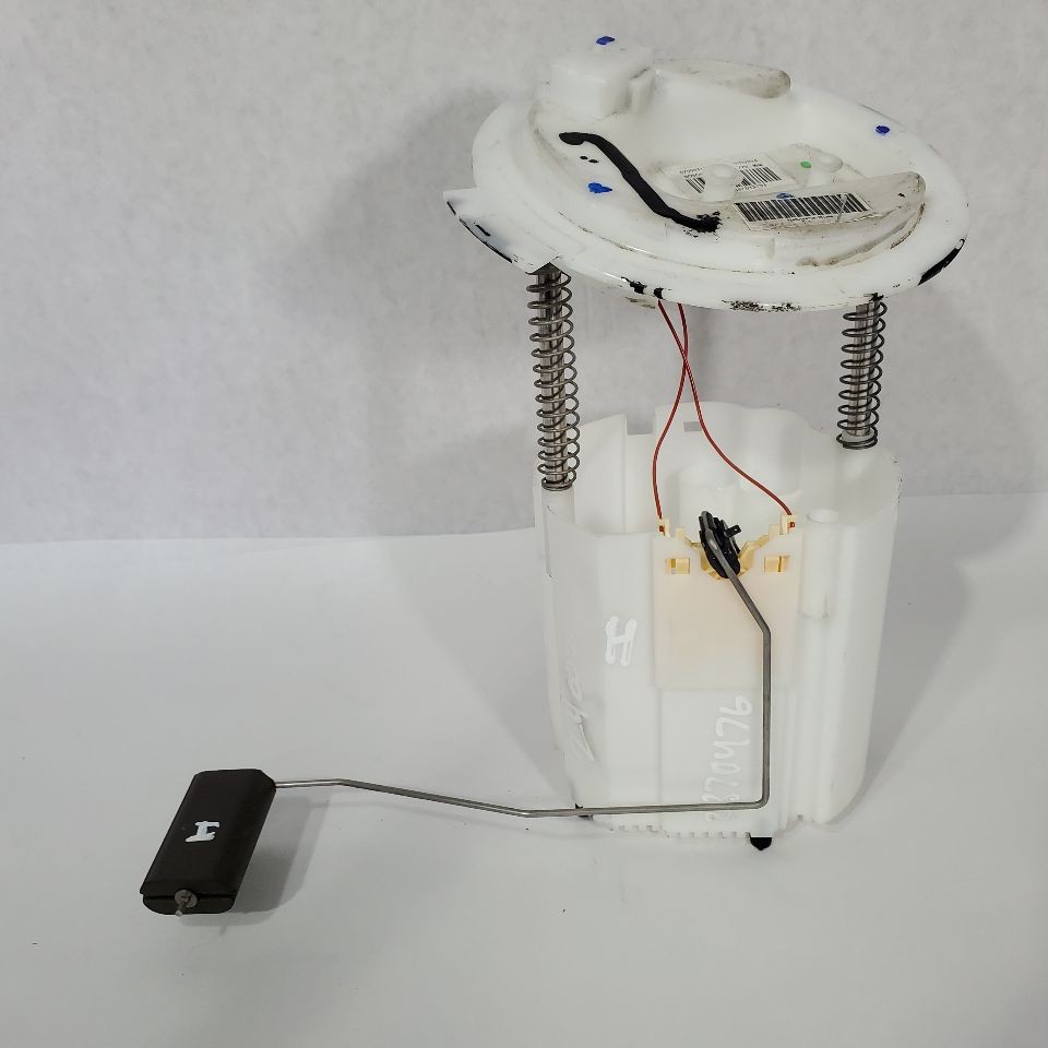 2017 Maserati GHIBLI OEM Fuel Tank Sender Assembly