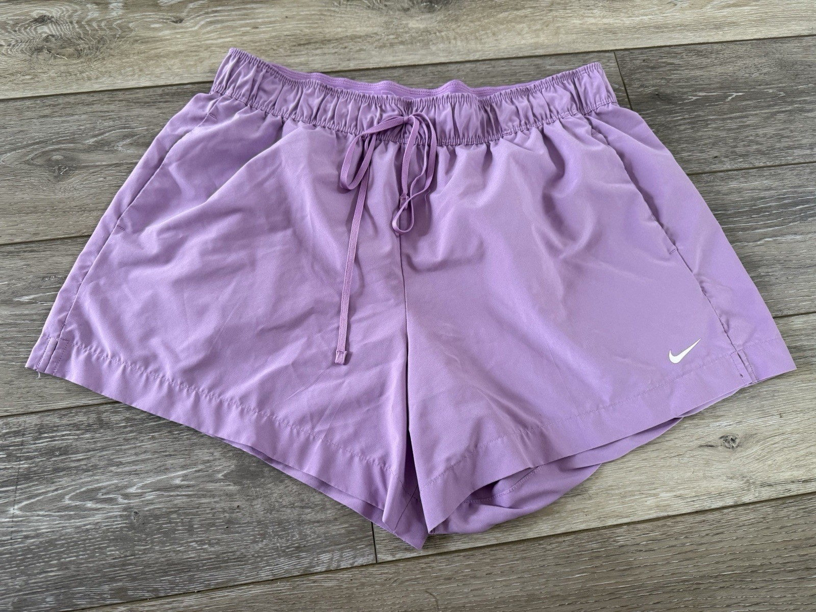 Women's Nike Training Purple Flex Shorts DA0905-591 Size Large