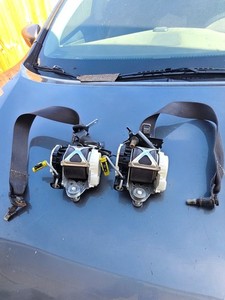 2010-2013 Chevy Camaro Convertible COUPE LH & RH FRONT Pair Seat Belts...