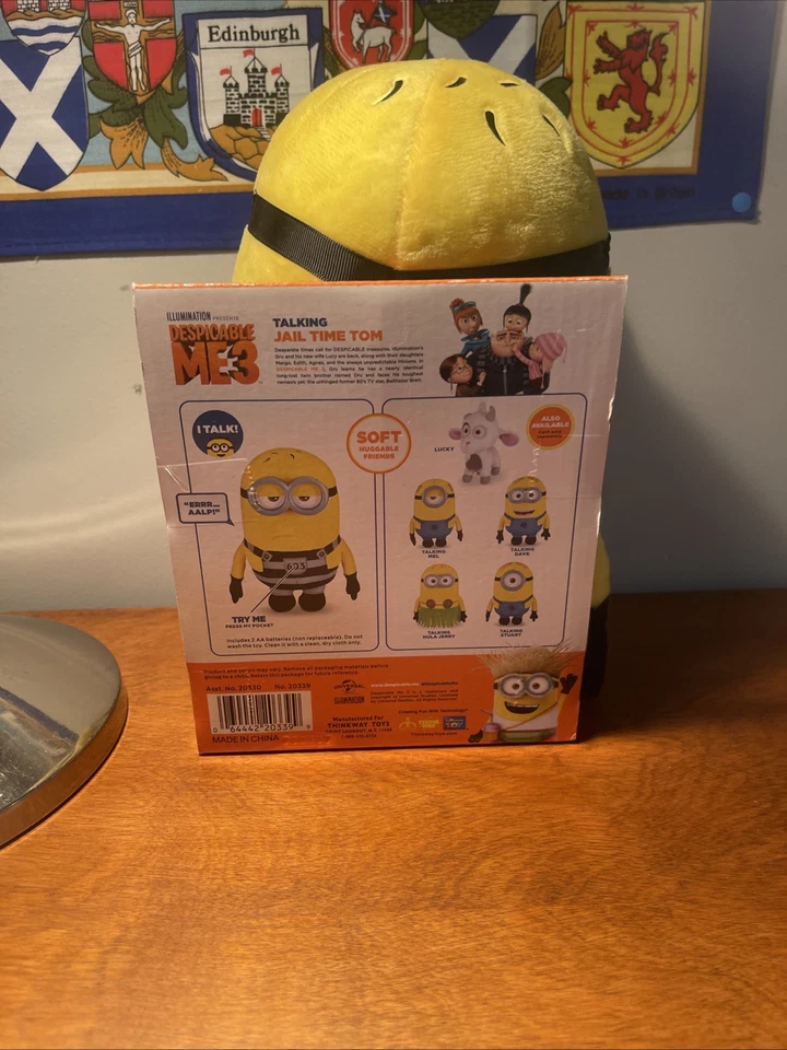 MINION Despicable Me 3~ Deluxe Talking Jail Time Tom 9" Pelúcia NOVO NA CAIXA - Imagem 2 de 2