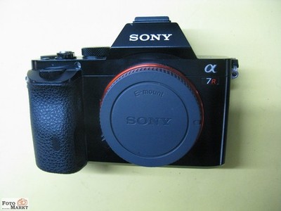 Sony Alpha 7R body Vollformat-Digitalkamera mit E-Bajonett - wenig Auslösungen