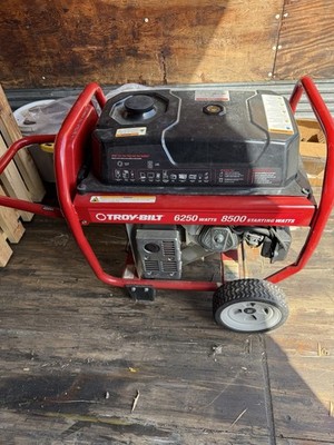 Troy-Bilt 6250 Power Generator Portable Gasoline 8500W Max 6250W Rated Red Black