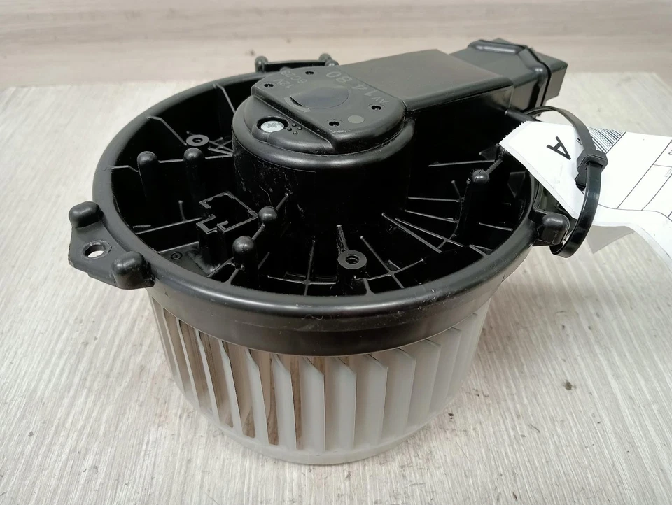 SUZUKI VITARA HEATER FAN MOTOR VITARA, LY (VIN TSM), 06/15- 2020 - image 4 of 4