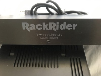 Furman RackRider RR-15NL Power Conditioner mit 8 x 110V Steckdosen