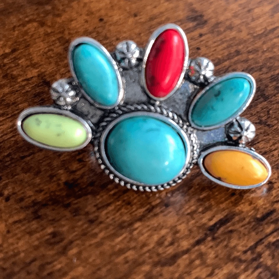 Pendientes racimo desierto para hombre imitación turquesa y piedras de colores en tono plata Foto 3 de 4