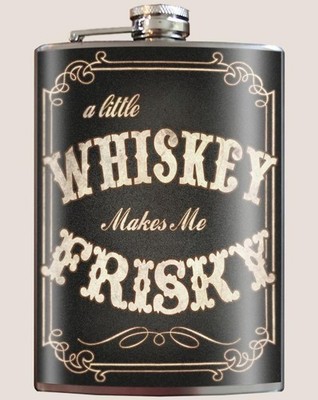 Trixie & Milo Feine Edelstahl 8 Oz Flasche: Whiskey Macht Mich Fröhlich