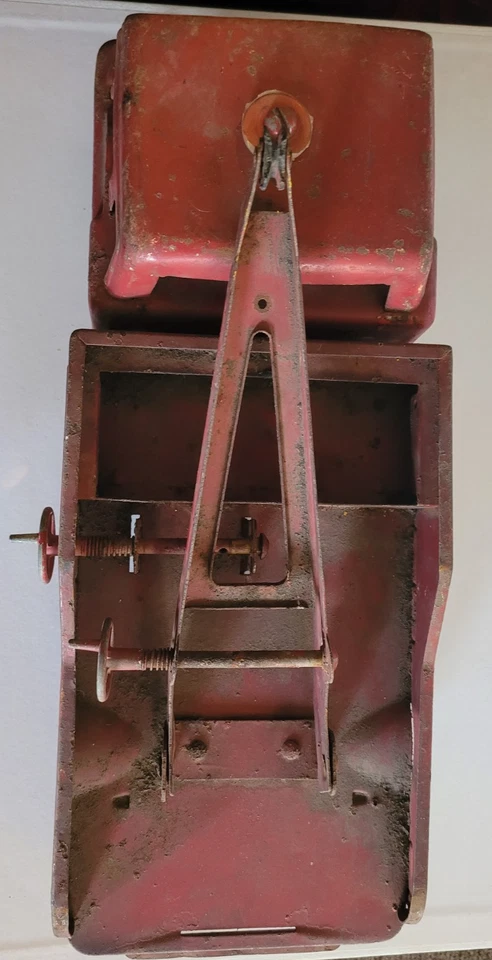 NYLINT 16" FORD HI-WAY EMERGENCY WRECKER #3400 - 1962 - Image 2 of 4