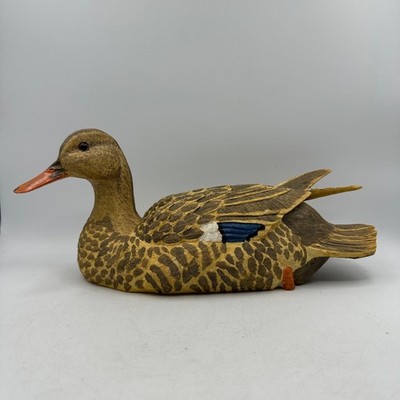 Decorative Realistic Vintage Style Duck Statue Resin Mallard Hen Rustic Cabin 