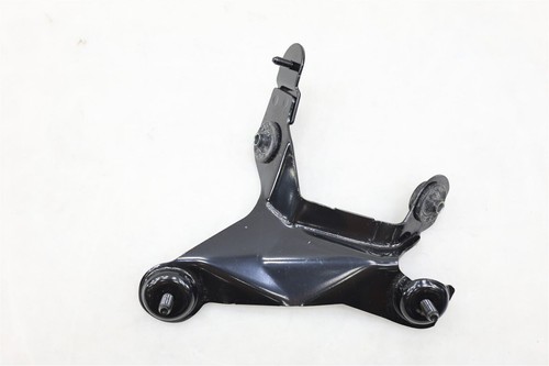 Mazda Power Steering Pump Bracket BBN2-32-603A genuine - Picture 4 of 4