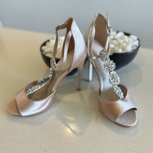 Crystal Beaded Heels, Oyster, NWT, Size 