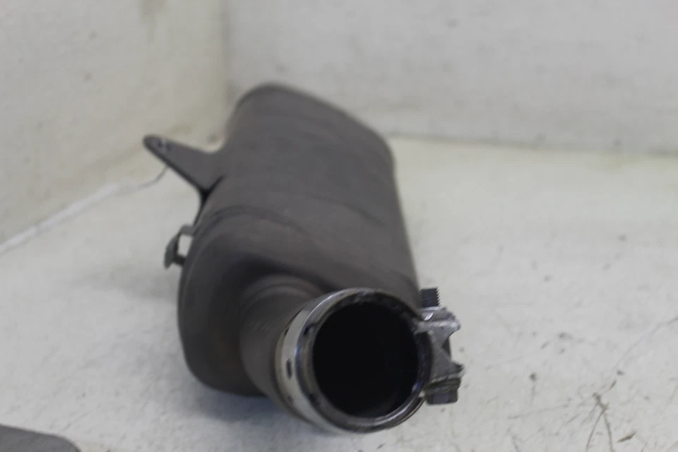 2011 SUZUKI GSXR600  600 EXHAUST PIPE MUFFLER SLIP ON CAN SILENCER C56D - Image 2 of 4