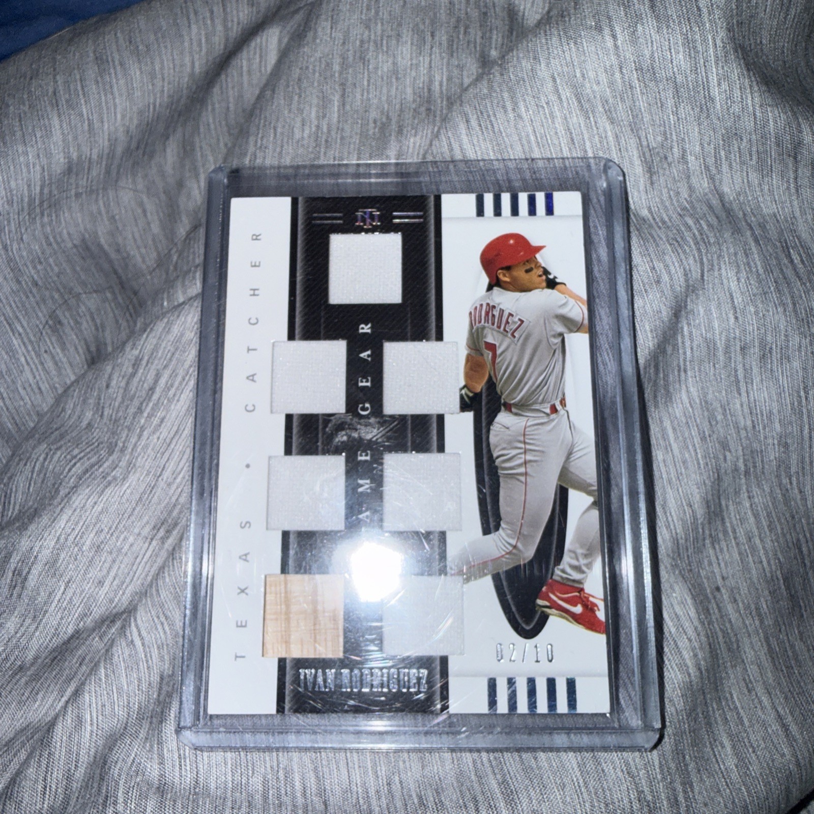 2021 PANINI NATIONAL TREASURES IVAN RODRIGUEZ 7 PIECE JERSEY BAT SSP 2/10 269