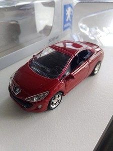 Norev 1/43 Peugeot 308 CC – Couleur Marron – Miniature D'occasion