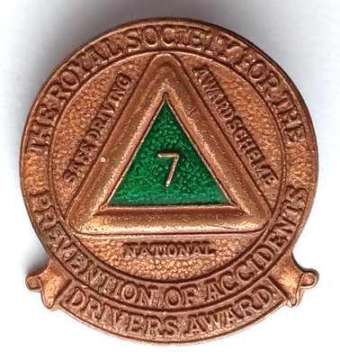 Prevention Of Accidents 7 years Drivers Award Lapel Pin Badge.       PB9-1754