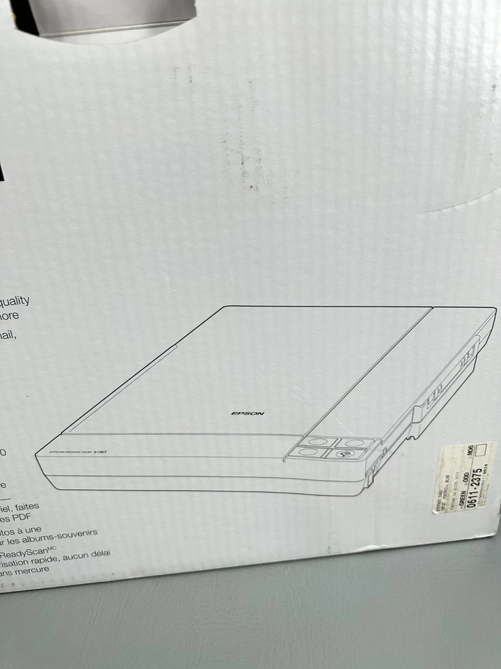 Epson Perfection V30 Color Flatbed Scanner New Sealed - Image 4 of 4
