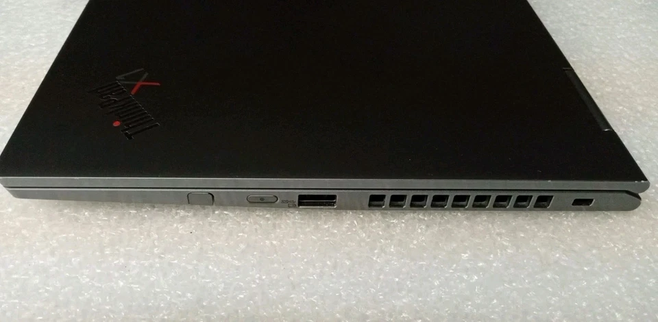 Lenovo ThinkPad X1 Yoga Gen 4 14 pulgadas Core i7 10.ª generación 16 GB 512 GB Windows negro Foto 3 de 4