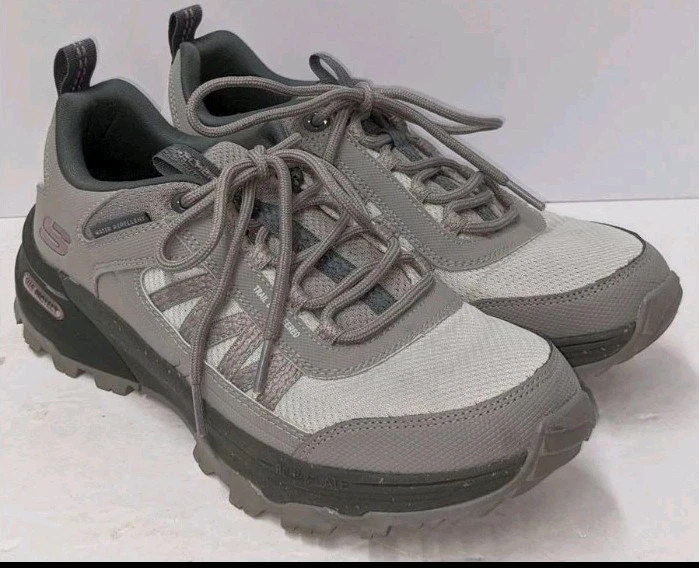 ZAPATOS DE SENDERISMO SKECHERS MAX PROTECT LEGACY GRIS CARBÓN PARA MUJER Talla 8 Foto 4 de 4