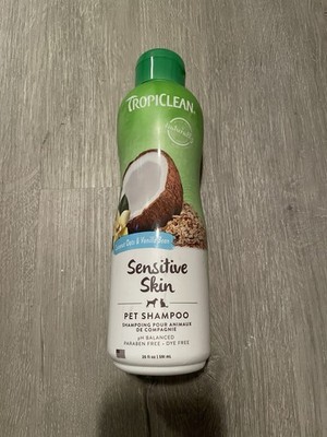 TropiClean Sensitive Skin Coconut Oat & Vanilla Bean Pet Shampoo 20-fl oz bottle