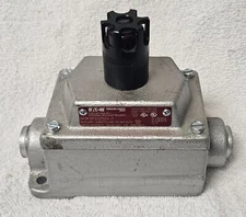 New Crouse Hinds EFSC21524 Red Led Pilot Light Station 1" & 3/4" Explosion Proof