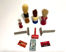 Vintage Razor Blades Safety Razors Shaving Brushes Gillette Dictator Ever-Ready
