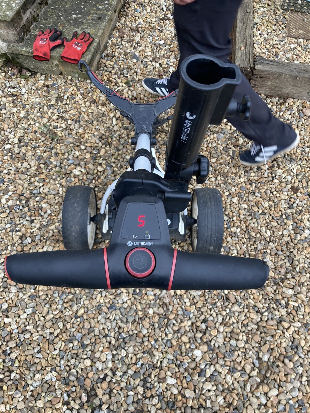 Motocaddy S1 Trolley36 Hole Battery And Umbrella Holder Included eBay