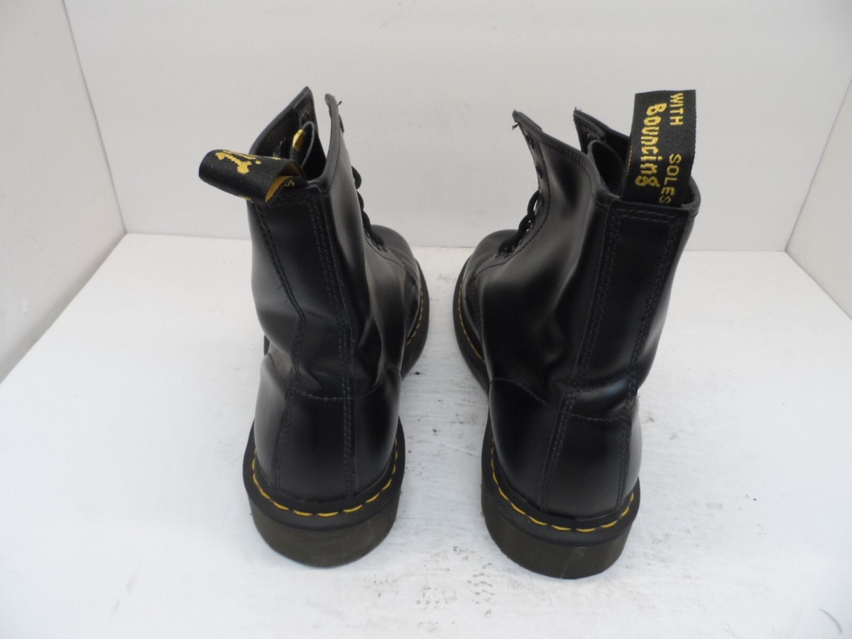 Dr. Martens Air Wair 11822 8 Eye Smooth Leather Boot Black 