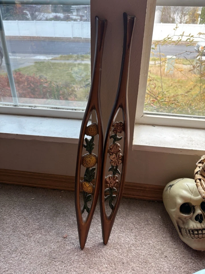 "Par de placas de pared vintage de aluminio fundido GM Midwest de 20"" - MCM floral de mediados de siglo"  Foto 3 de 4