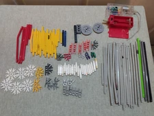 1 Pound of Damaged & Dirty K'NEX Parts Including Broken Motor - 105 KNEX Pieces