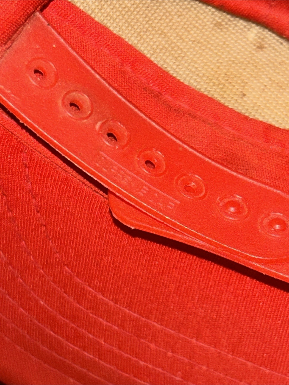 Vintage 80’s Stroh’s Beer Solid Snapback Trucker … - image 4