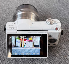 Sony Alpha a5100 24.3MP Mirrorless Digital Camera w/16-50mm Lens 95 New