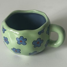 Daisy Street Wavy Green Mug  Blue Floral Design Tea Cup