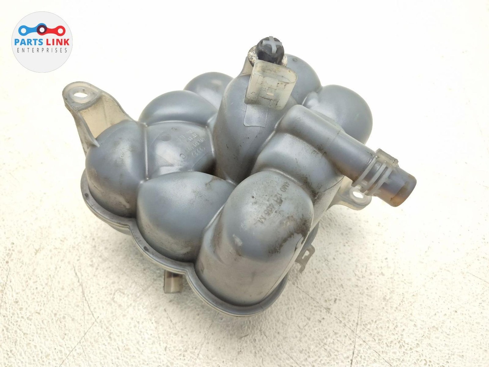 2016-20 BENTLEY BENTAYGA ENGINE COOLANT BOTTLE OVERFLOW TANK RESERVOIR 636 OEM