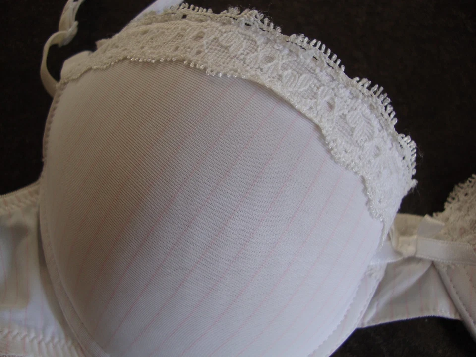 New Look Pink And White Striped Underwired Moulded With Lace Trim Bra Size 34B - Image 2 of 4