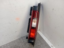 Feu arrière Renault TRAFIC