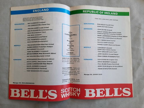 1980 ENGLAND v REPUBLIC OF IRELAND EUROPEAN CHAMPIONSHIP QUALIFYING PROGRAMME - Picture 2 of 3
