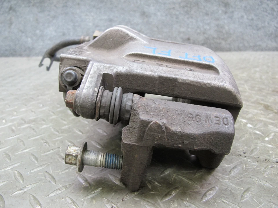 02-05 JUEGO DE 2 PINZAS DE FRENO DELANTERAS IZQUIERDA Y DERECHA FORD THUNDERBIRD OEM Foto 4 de 4