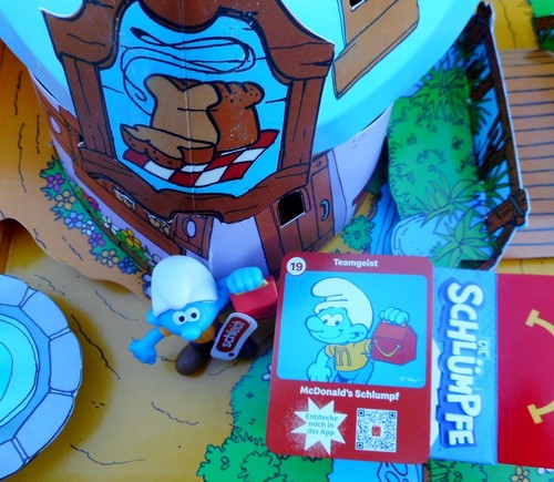 Lot de 5 figurines Schtroumpfs : Schtroumpf père Noël, Schtroumpf cow