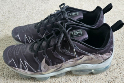 Nike Air VaporMax Plus Black/Wolf La Requin Grey Size 13 Worn in Great Condition