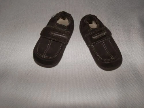 Zapatos de Bebé de gamuza marrón Robeez
