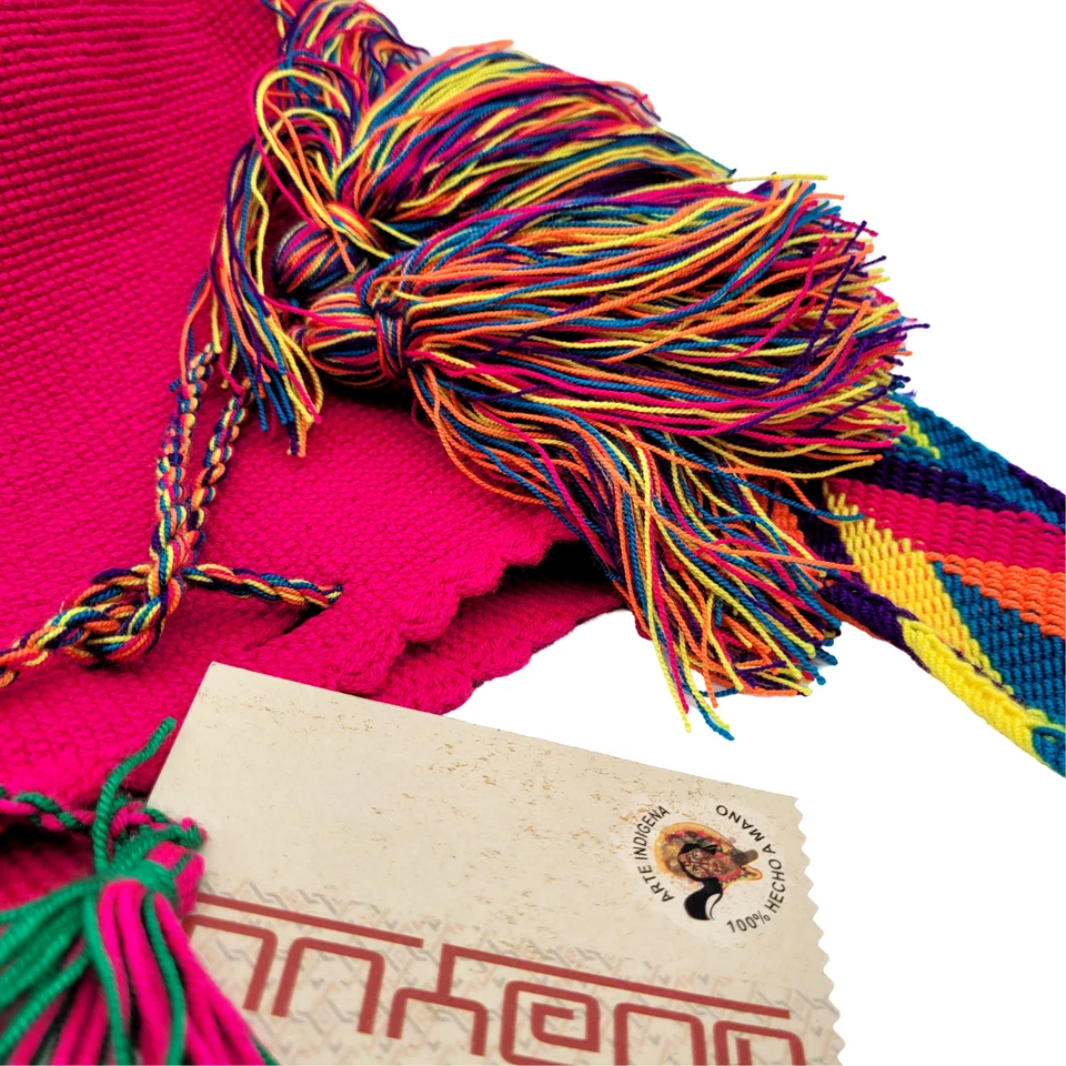 Nuevo con etiquetas Bolso Mochila Wayuu Grande Colombiano Hecho a Mano Sólido Informal Alta Calidad FUCSIA Foto 3 de 4