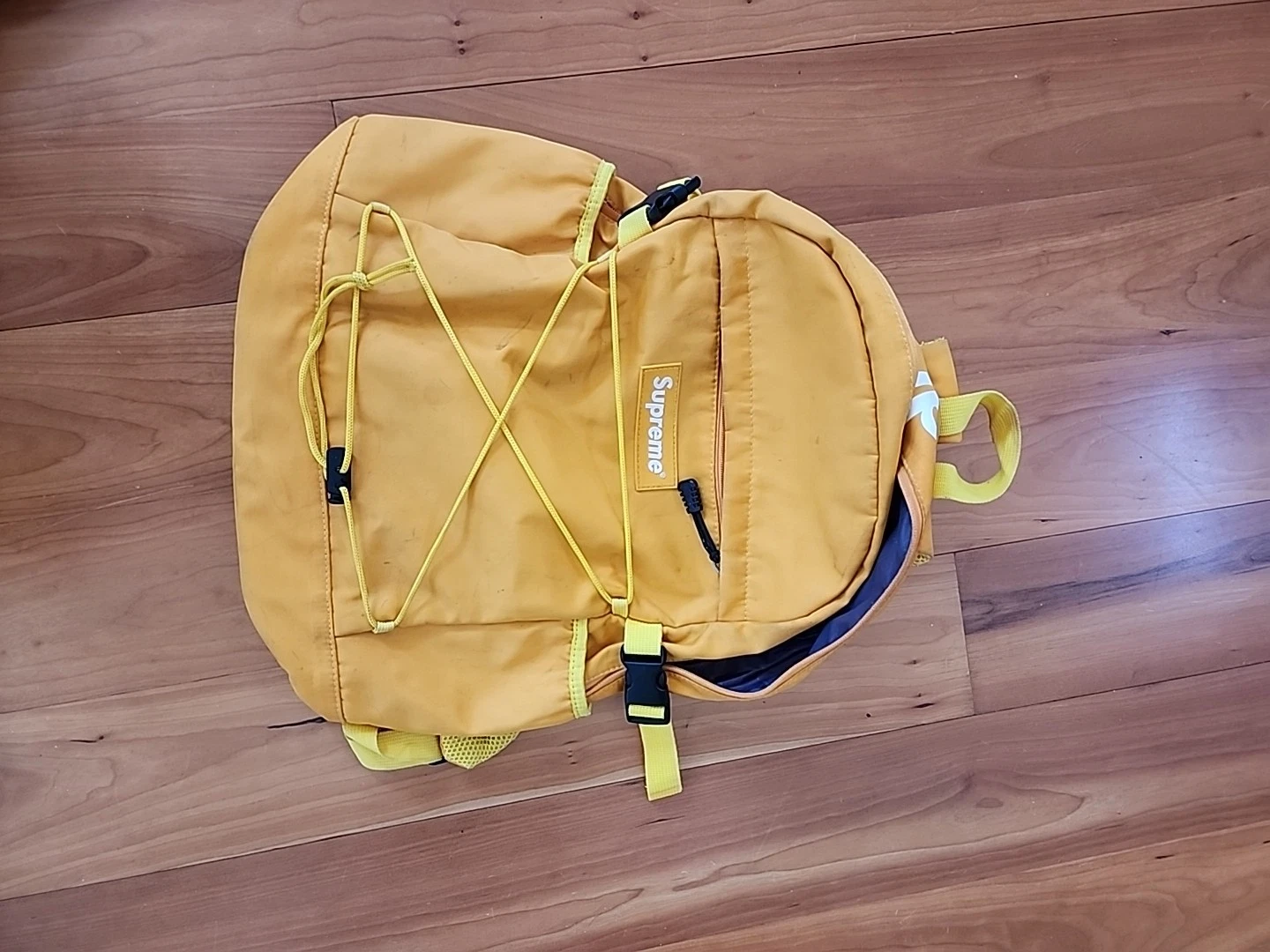 SAC A DOS JAUNE SUPRÊME vintage manque fermeture éclair tirette