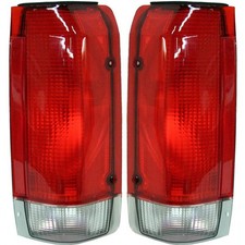 For 1987-1989 Ford Bronco Tail Light Driver And Passenger Side Pair Fo2801103